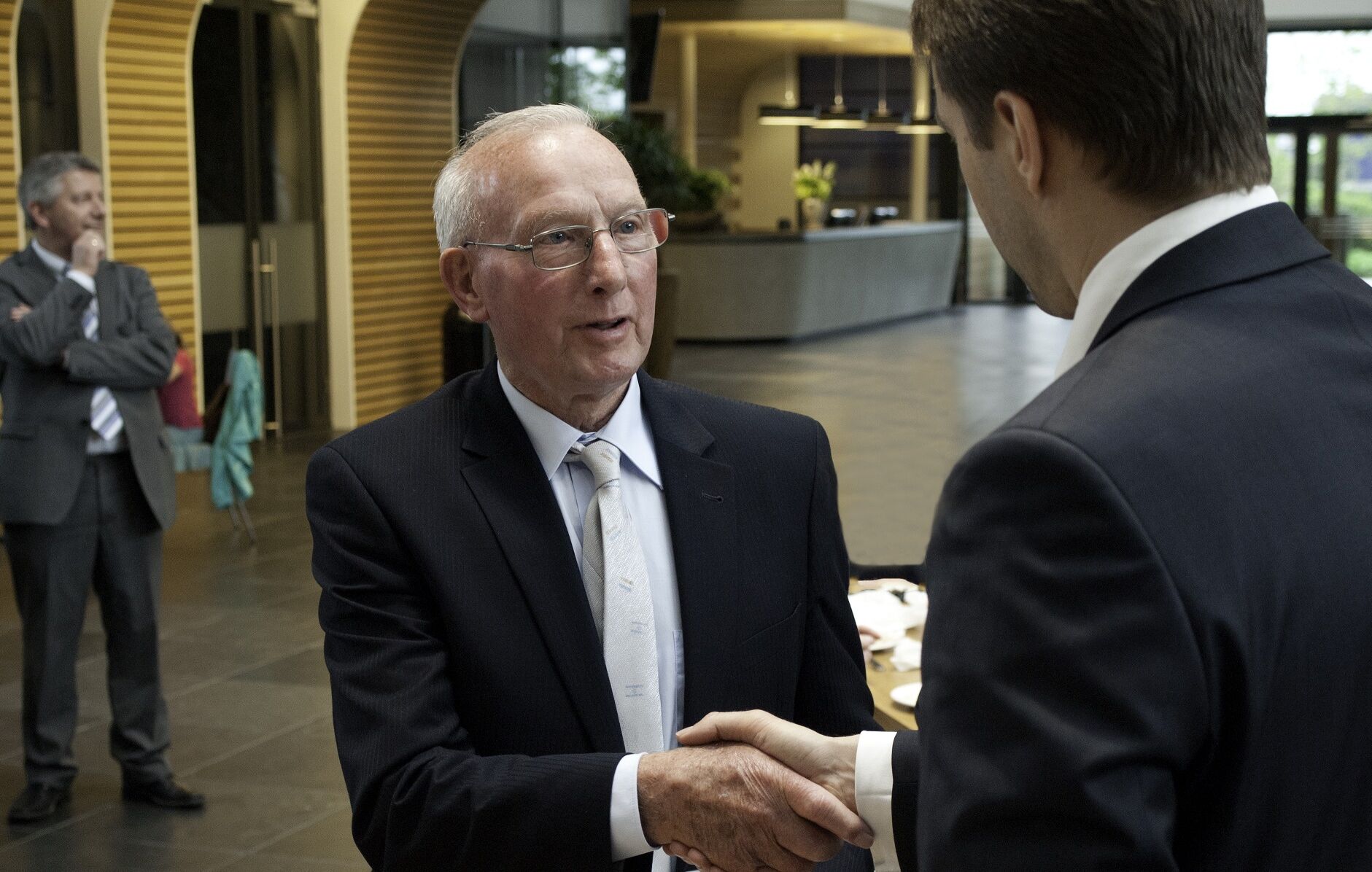 Negentigjarige Kees Snijders gaat met pensioen