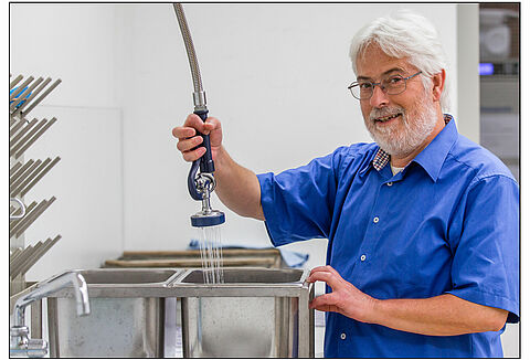 Unieke dienstverlening van Koppert: telers willen zekerheid, onderzoek aan monsters groeit snel