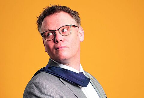 Column: vraag een politicus op de koffie